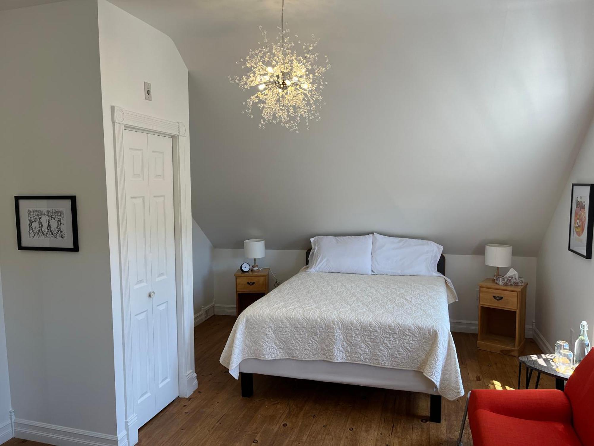 Groundswell Pub & Inn D'Escousse Екстер'єр фото