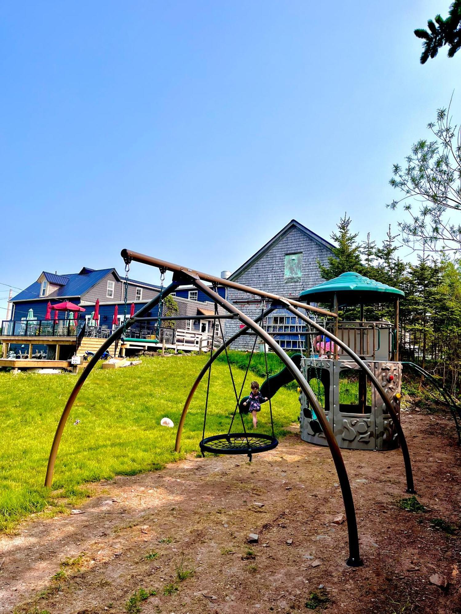 Groundswell Pub & Inn D'Escousse Екстер'єр фото